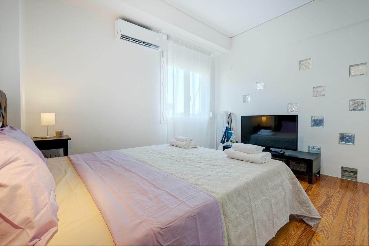 Appartamento Estia near Acropolis Atene Esterno foto